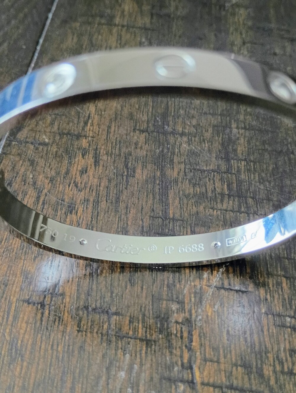 New Silver Tone Screw Motif Bangle Bracelet (Pair) Fashion Jewelry - Picture 4 of 7
